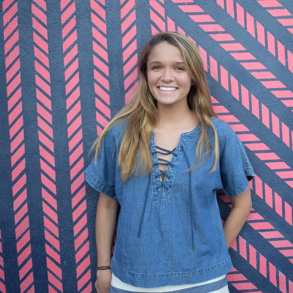 Meet your Posher, Alexis